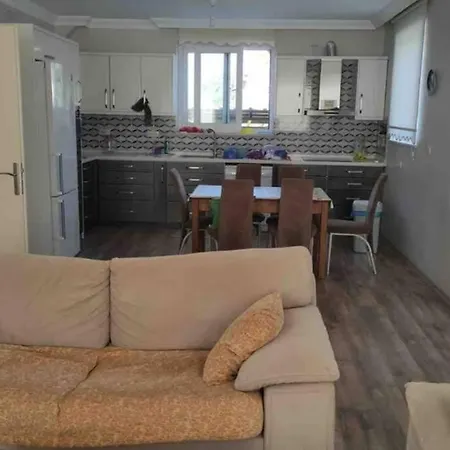 Bueyuek Arazili Villa Villa Dalaman