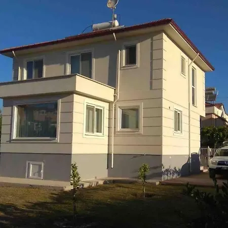 Bueyuek Arazili Villa Villa Dalaman
